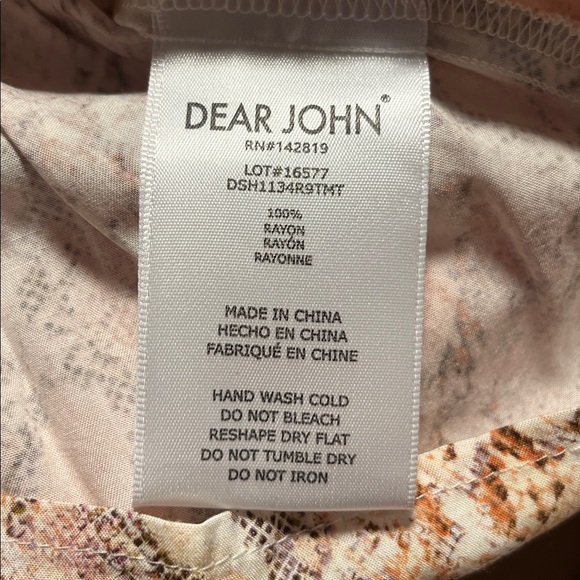 Dear John Women's Beige and Brown Patterned Blouse, Size Medium - Picture 5 of 5